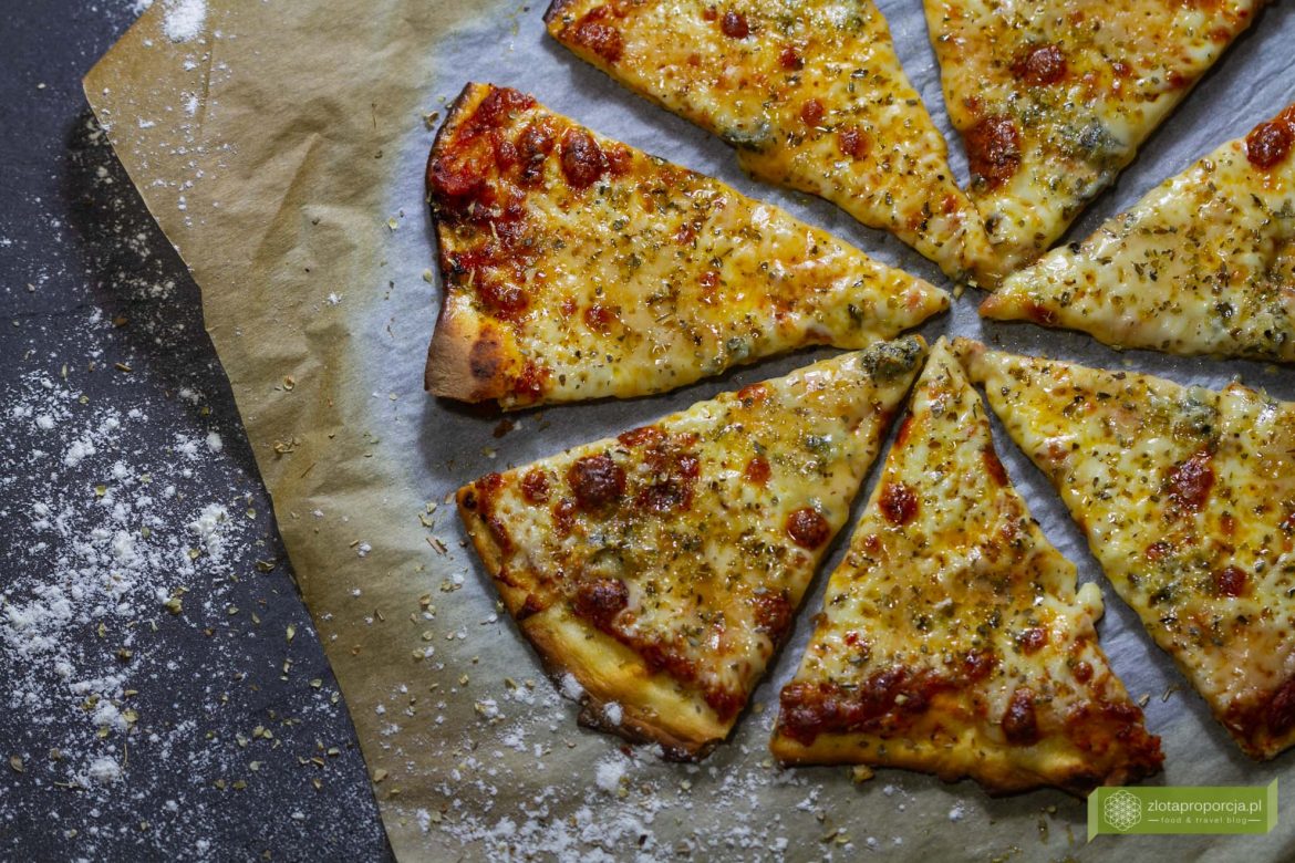 pizza; kuchnia włoska; prawdziwa włoska pizza; pizza przepis; pizza przepisy;