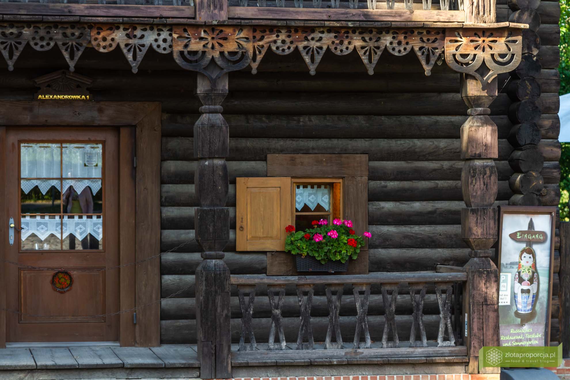 Poczdam, atrakcje Poczdamu, Brandenburgia, atrakcje Brandenburgii; Aleksandrówka; dzielnica rosyjska Poczdam; Poczdam Aleksandrówka; rosyjskie chaty Poczdam;