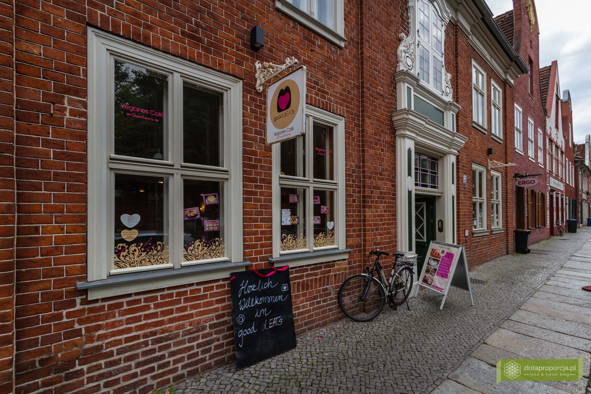 Poczdam, atrakcje Poczdamu, Brandenburgia, atrakcje Brandenburgii; dzielnica holenderska; dzielnica holenderska Poczdam; knajpa wegańska