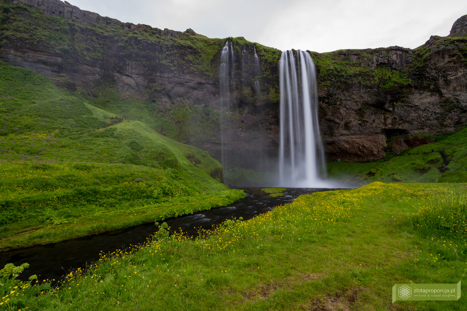 wodospad Seljalandsfoss, Południowo-zachodnia Islandia, Islandia, Islandia atrakcje, wodospady na Islandii, Islandia ciekawe miejsca