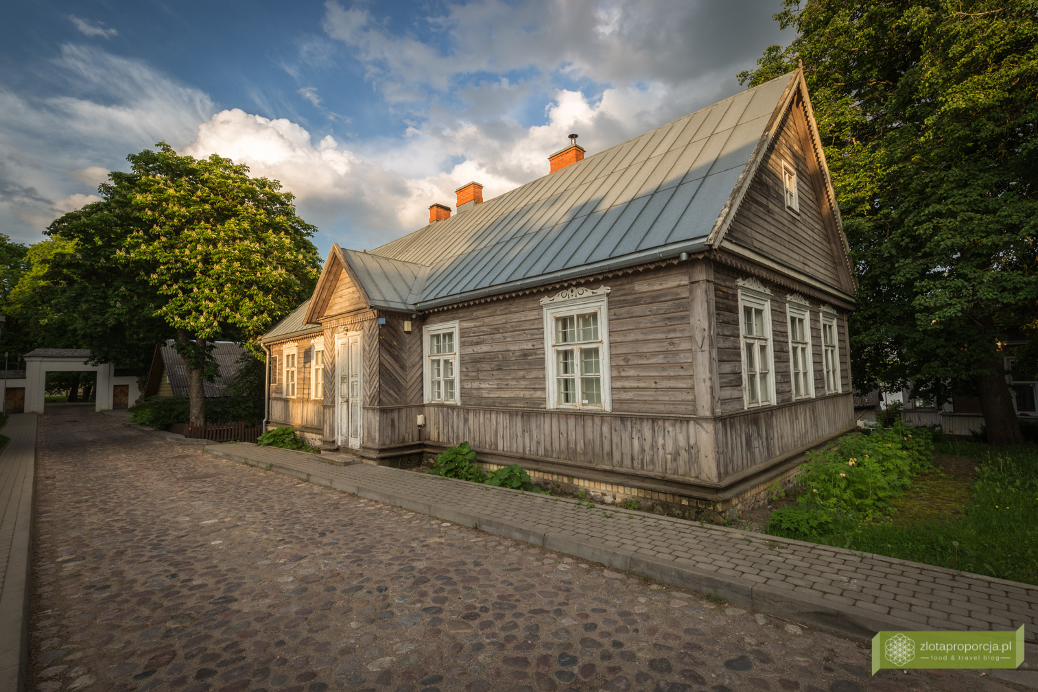 Karaimska chata, Karaimi, Troki, okolice Wilna, Litwa, atrakcje Litwy