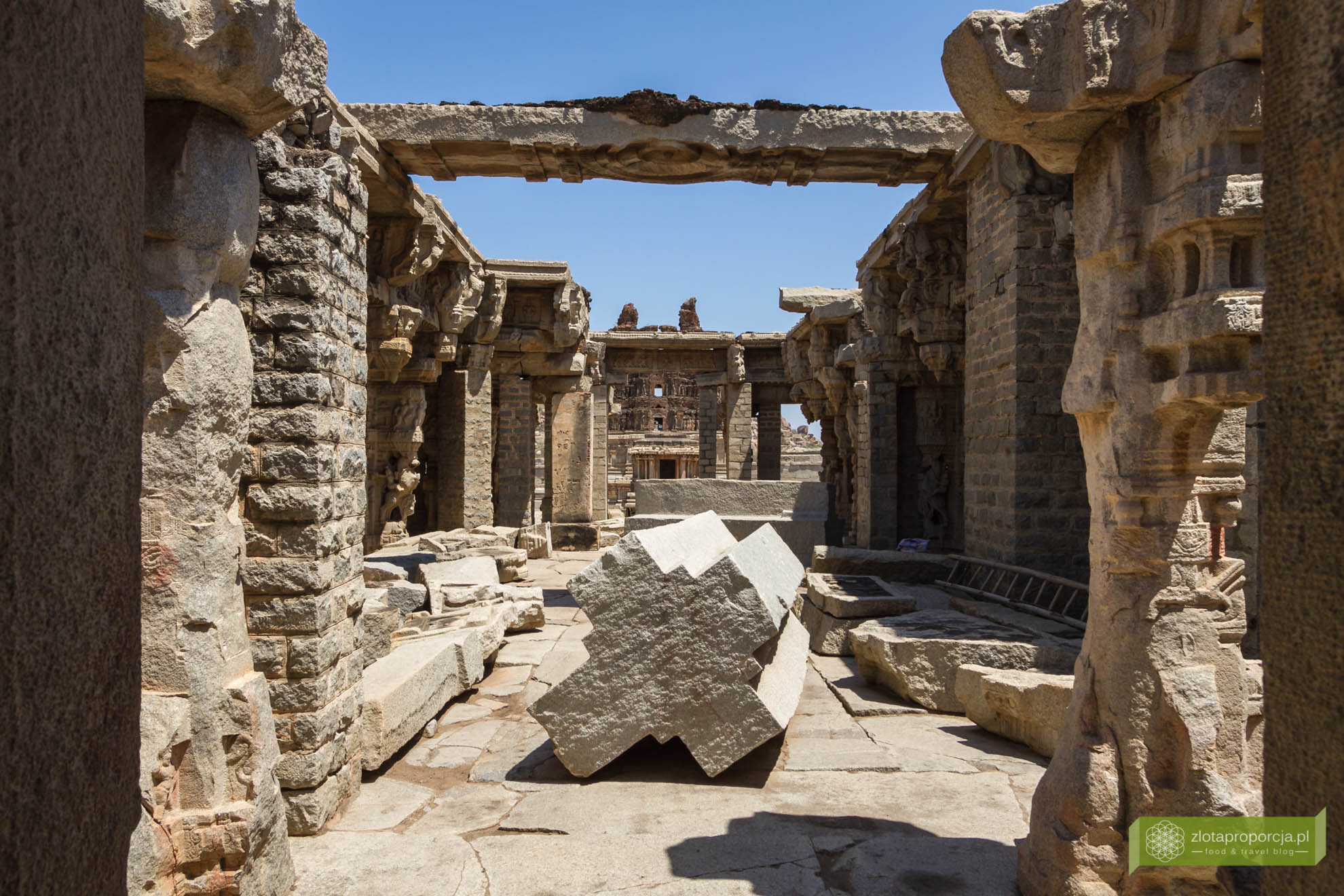 Hampi, Karnataka, Indie, zwiedzanie Hampi, okolice Goa, Indie ciekawe miejsca, Karnataka atrakcje, świątynie w Hampi