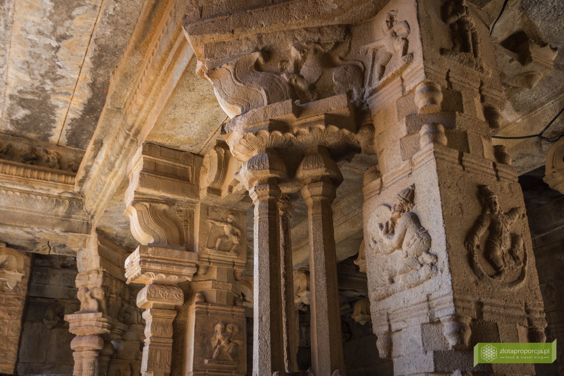 Hampi, Karnataka, Indie, zwiedzanie Hampi, okolice Goa, Indie ciekawe miejsca, Karnataka atrakcje, świątynie w Hampi