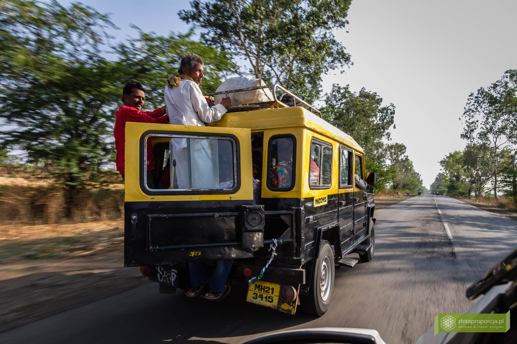 Indie, transport w Indiach; jak się podróżuje w Indiach; komunikacja w Indiach;