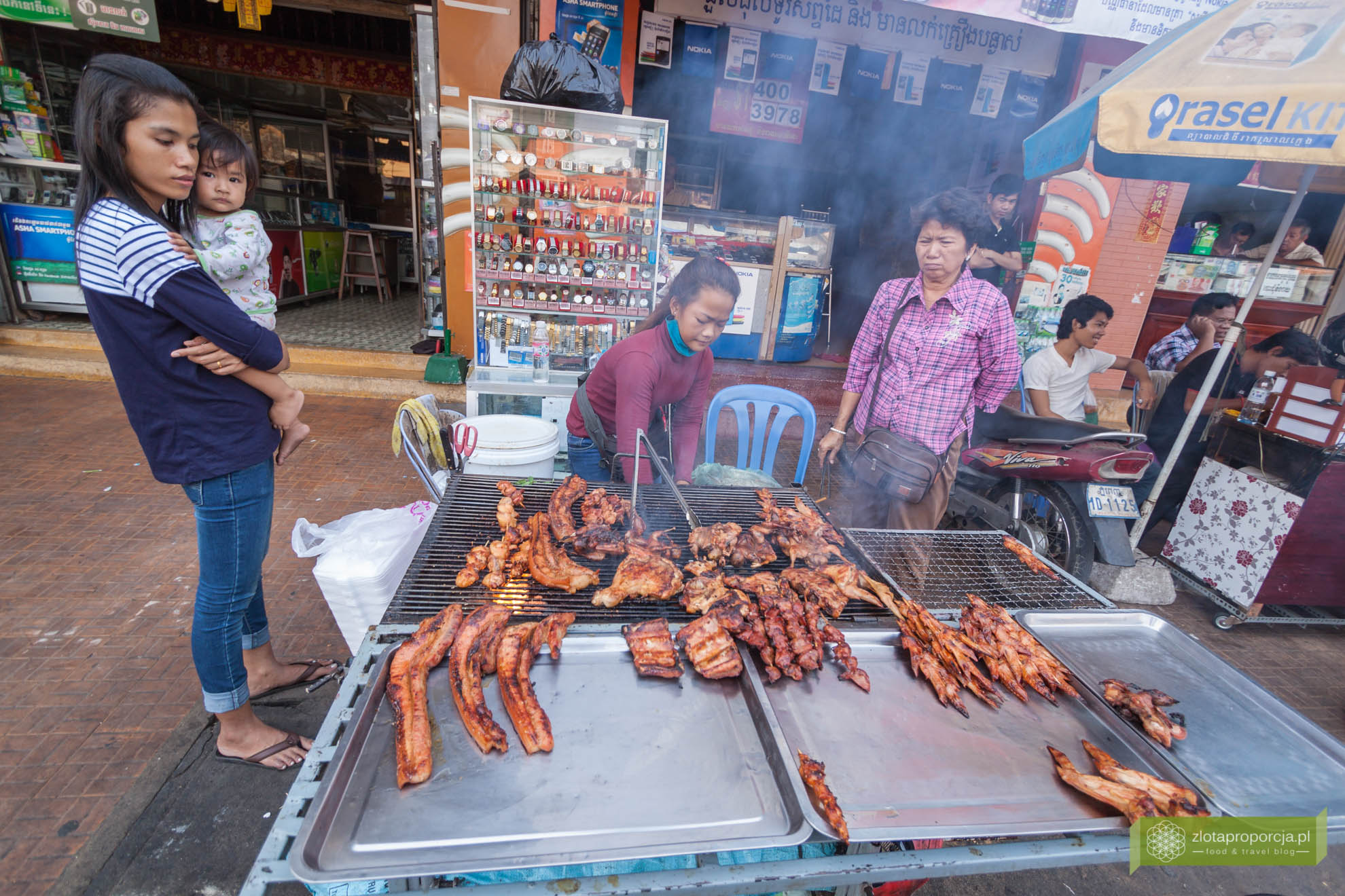 Phnom Penh, Kambodża, życie w Kambodży; życie w Phnom Penh, targ w Phnom Penh, street food w Phnom Penh, street food w Kambodży
