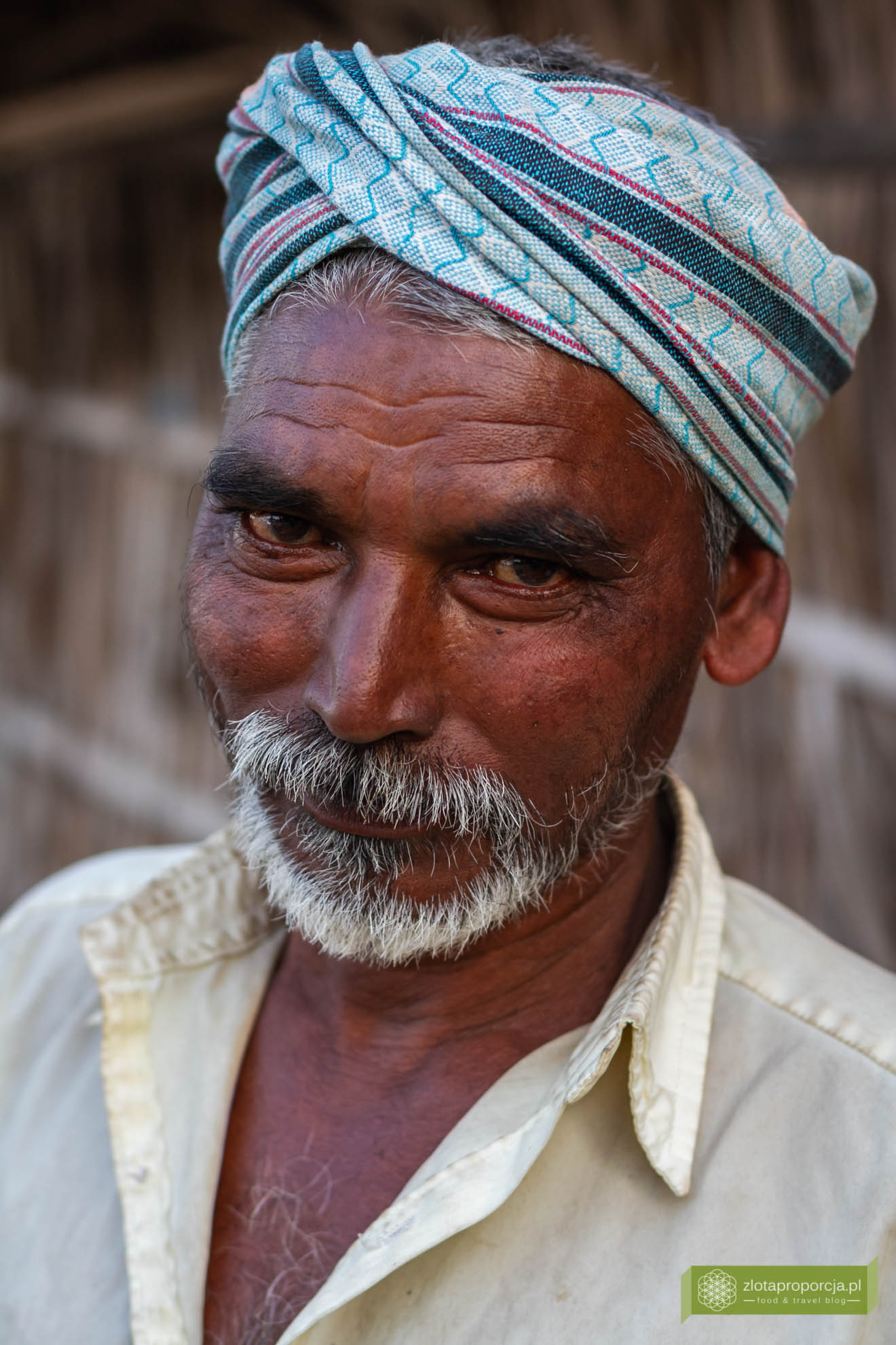 Indie, twarze Indii, ludzie w Indiach, życie w Indiach;