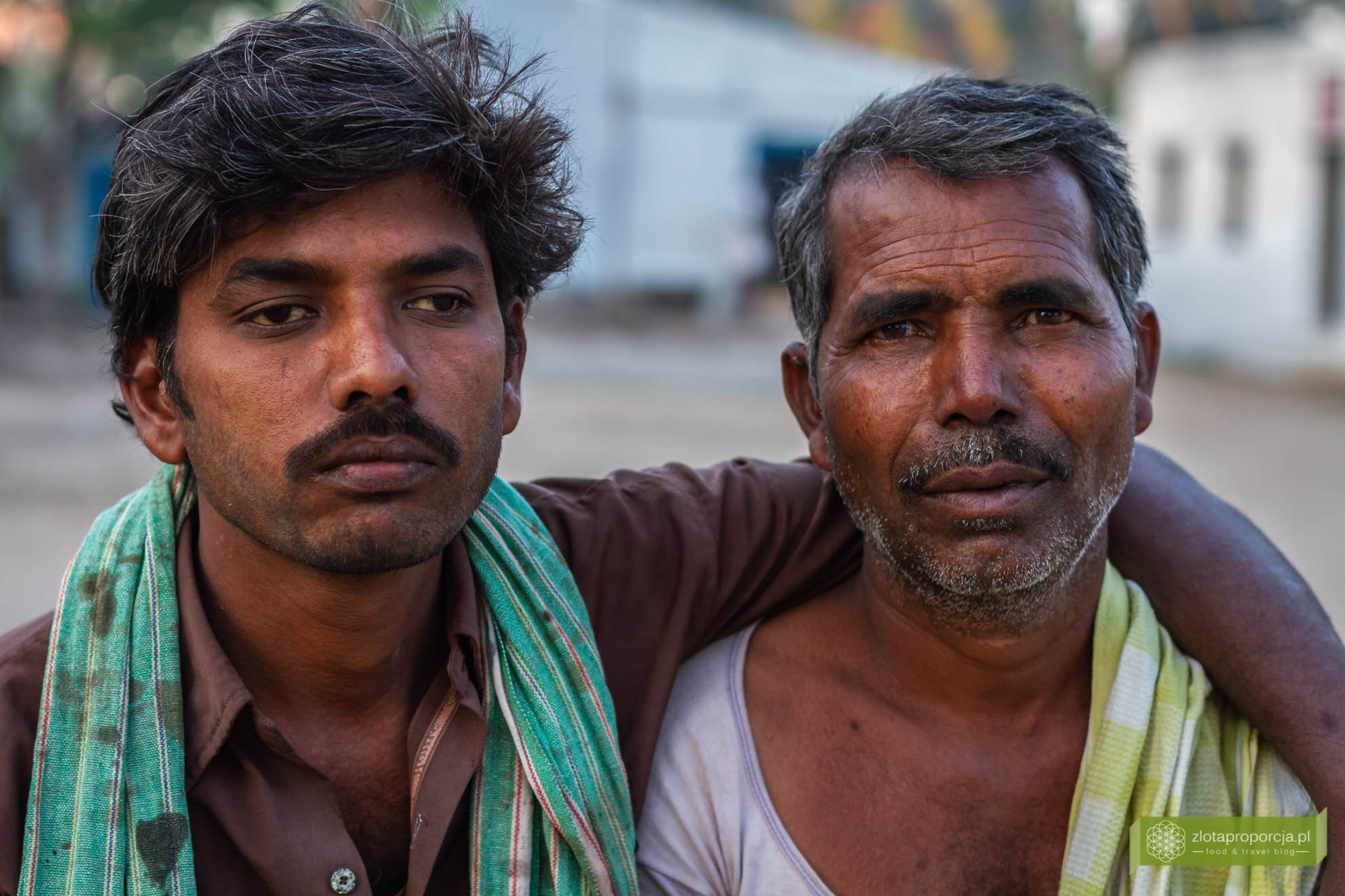 Indie, twarze Indii, ludzie w Indiach, życie w Indiach;