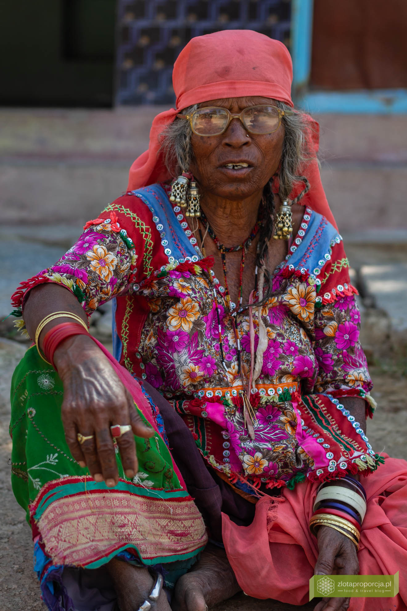 Indie, twarze Indii, ludzie w Indiach, życie w Indiach;