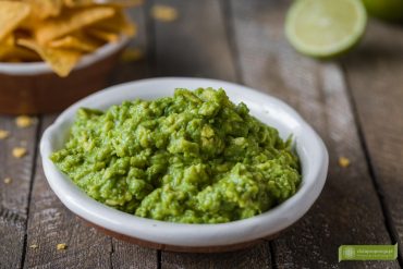 guacamole, kuchnia meksykańska, meksykańska salsa, salsa z awokado; guacamole przepis oryginalny