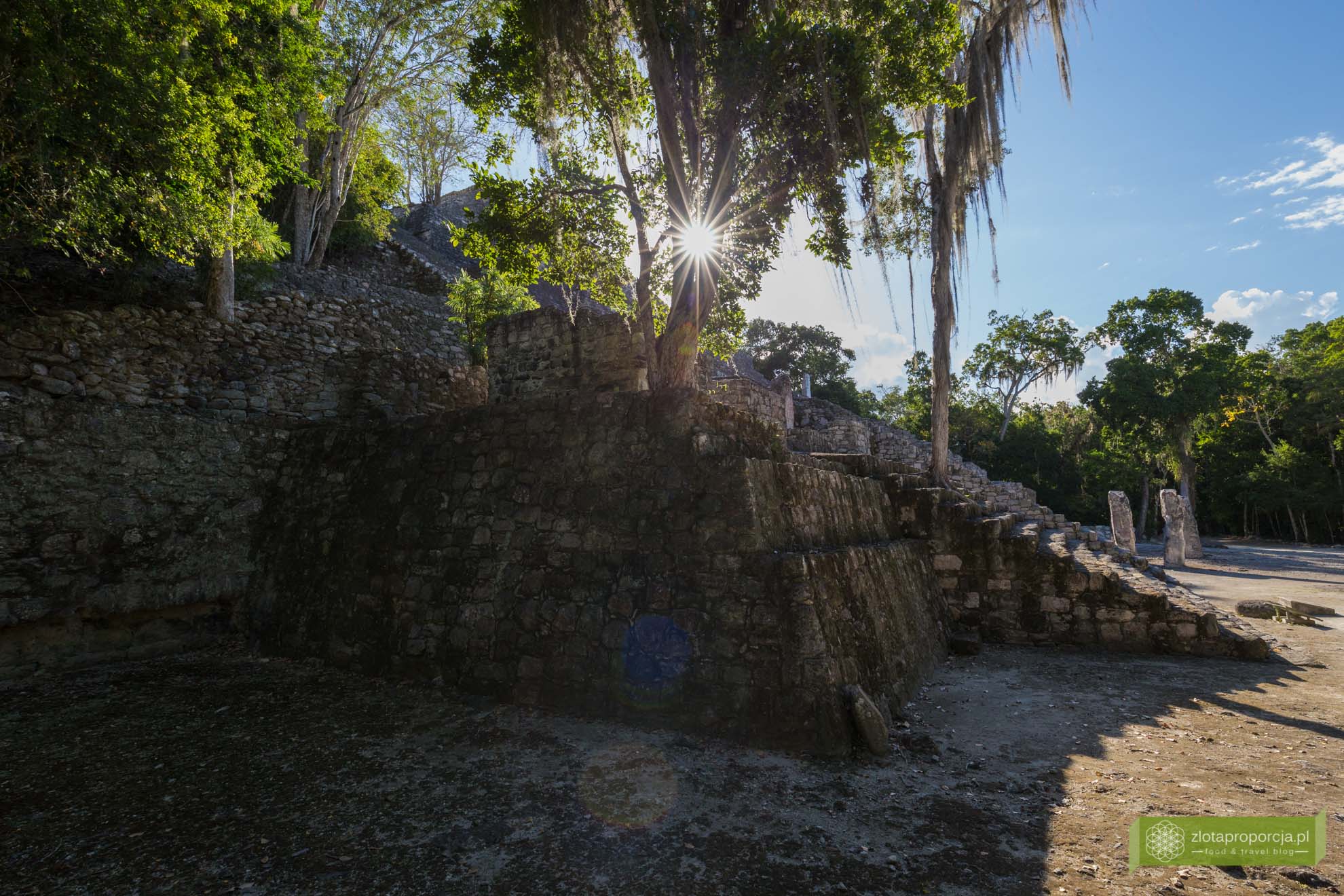 Meksyk, Miasta Majów, strefy archeologiczne na Jukatanie; Majowie budowle, Miasta Majów Meksyk, Majowie osiągnięcia; Calakmul, Jukatan, Miasto Majów w dżungli,; 