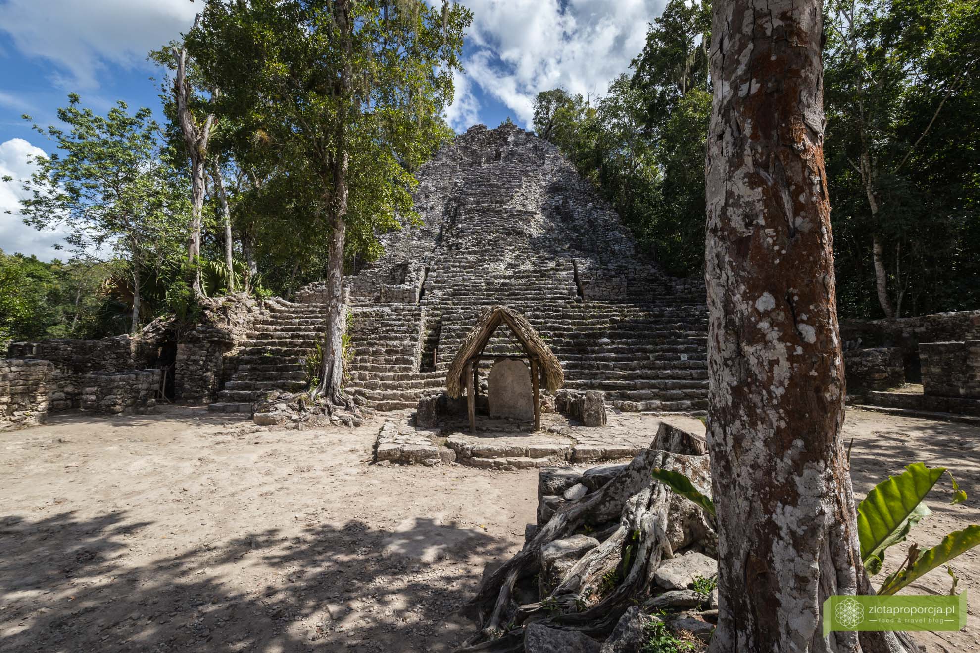 Meksyk, Miasta Majów, strefy archeologiczne na Jukatanie; Majowie budowle, Miasta Majów Meksyk, Majowie osiągnięcia; Coba, Miasta Majów Jukatan; La Iglesia Coba
