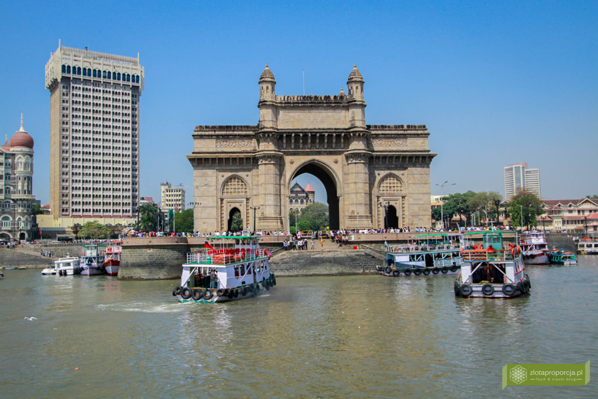 Mumbaj, Indie, Bombaj; Mumbaj zabytki, Mumbaj zwiedzanie; Gateway of India, Brama Indii; Mumbai; 
