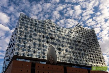 Elbphilharmonie; Hamburg, atrakcje Hamburga, HafenCity; elbphilharmonie w hamburgu; filharmonia w Hamburgu; Niemcy; atrakcje Niemiec;