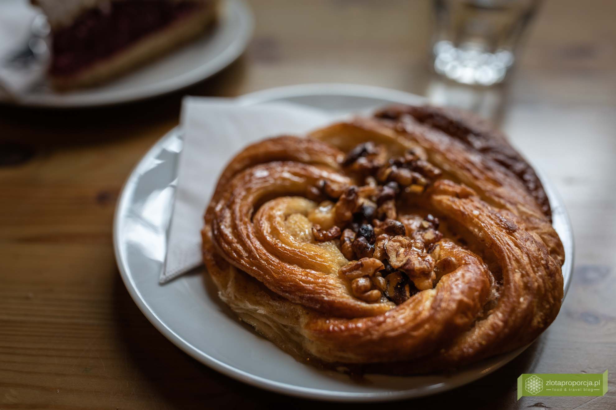 kuchnia Hamburga; kuchnia niemiecka; co zjeść w Hamburgu; potrawy Hamburga; Franzbrötchen; Franzbrötchen Hamburg; cynamonowe bułeczki z Hamburga;