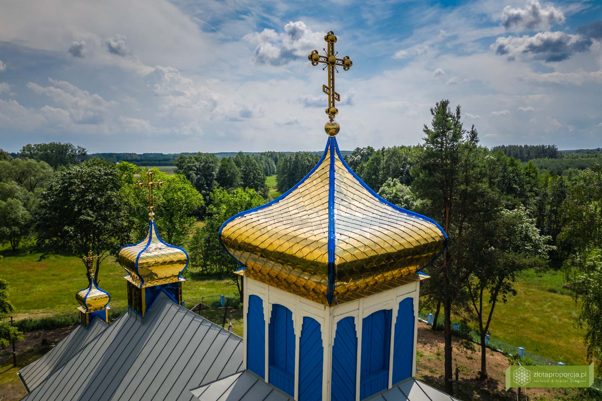 Podlasie; Podlasie rowerem; szlak drewnianych cerkwi Podlasie; okolice Hajnówki; Dubicze Cerkiewne; Dubicze Cerkiewne cerkiew; Dubicze Cerkiewne atrakcje; Cerkiew Opieki Przenajświętszej Maryi Panny Dubicze Cerkiewne; najpiękniejsze cerkwie na Podlasiu;
