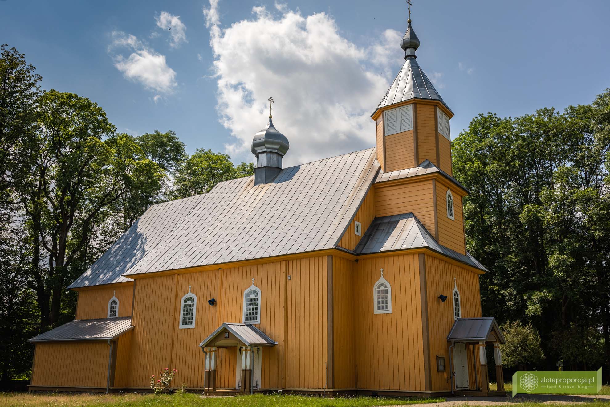 Podlasie; Podlasie rowerem; szlak drewnianych cerkwi Podlasie; okolice Hajnówki; Nowoberezowo; cerkiew Nowoberezowo; cerkiew św. Apostoła Jana Teologa Nowoberezowo; najpiękniejsze cerkwie na Podlasiu;
