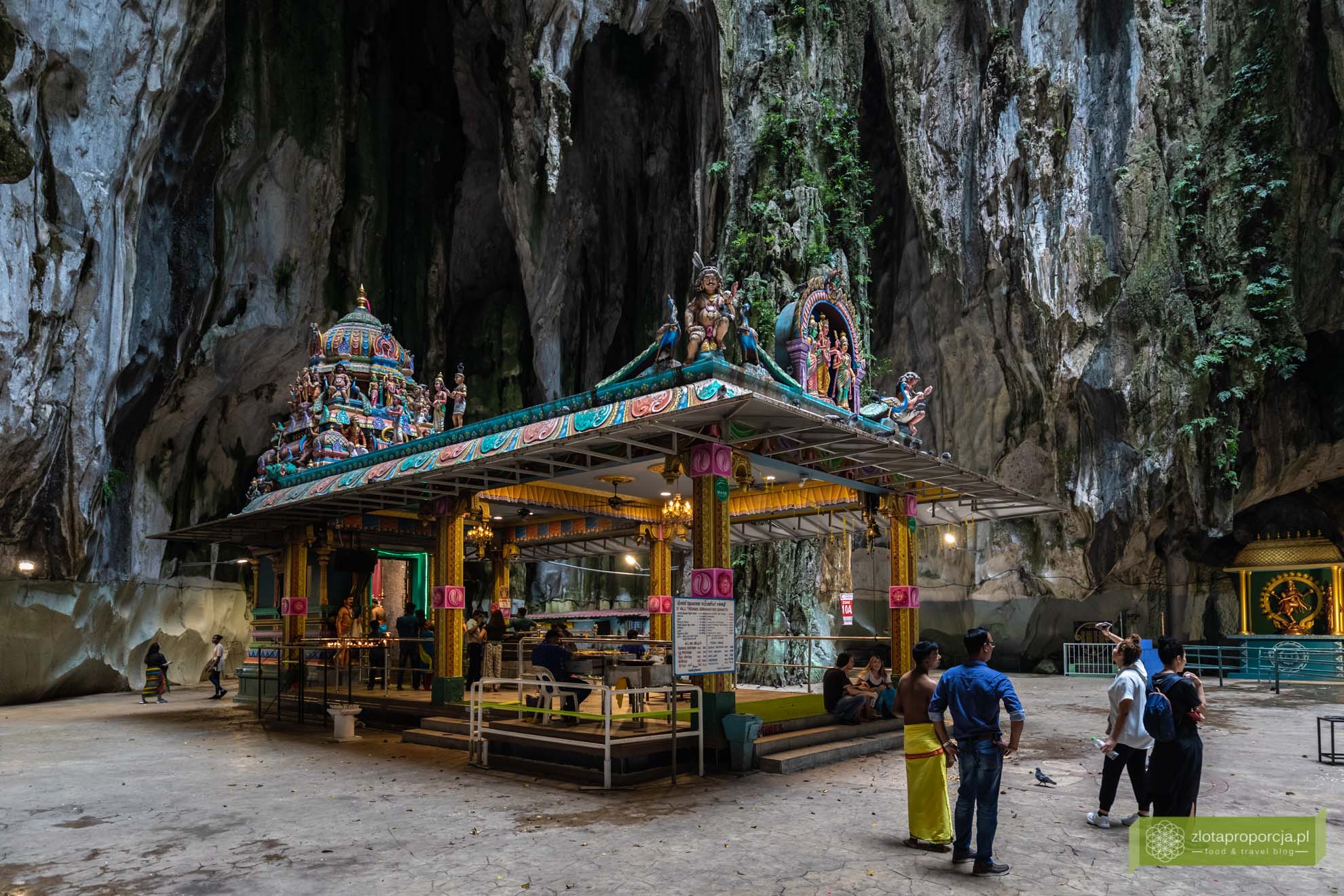 Jaskinie Batu; Batu Caves; Kuala Lumpur; atrakcje Kuala Lumpur; Malezja; Jaskinia Świątynna; jaskinie Kuala Lumpur;