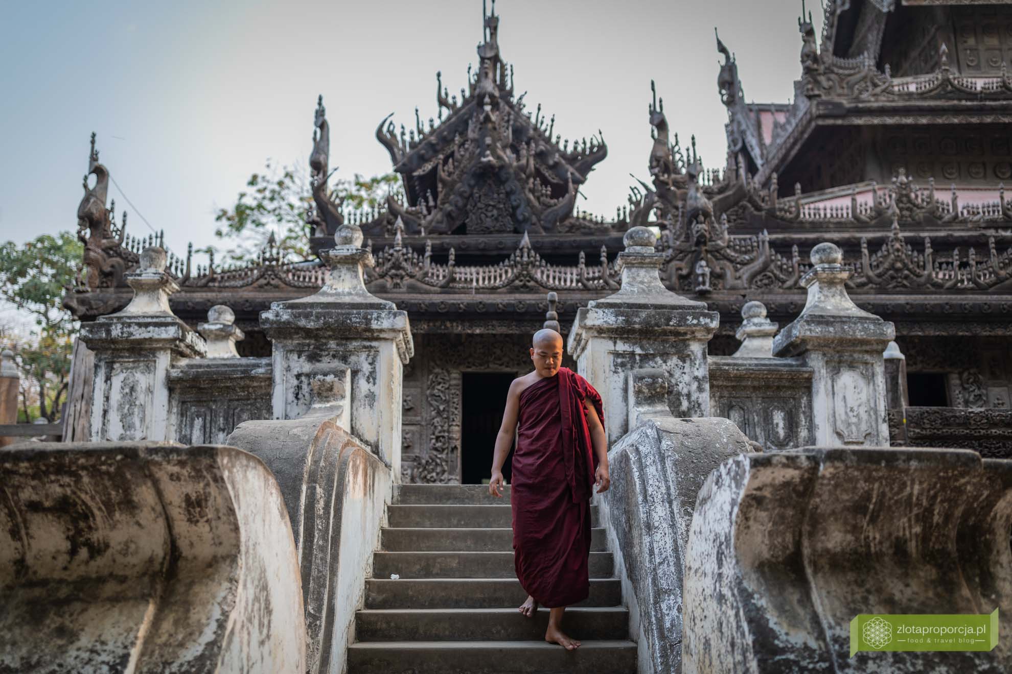 Birma; Mjanma; Myanmar; atrakcje Birmy; Birma podróże; Mandalay; mnisi Birma; Birma buddyzm;