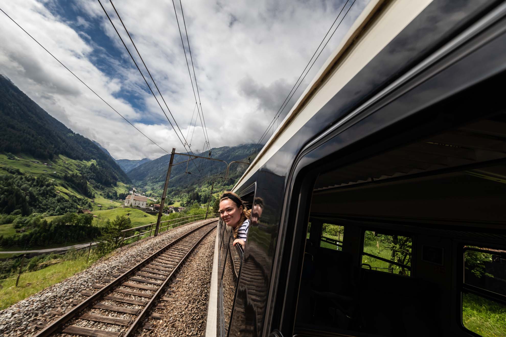 Szwajcaria; Szwajcaria pociągami; Grand Train Tour of Switzerland; najpiękniejsze trasy kolejowe w Szwajcarii; Ekspres Panoramiczny Gotarda; Gothard Panorama express; pociąg panoramiczny; pociągi panoramiczne Szwajcaria; przewodnik Szwajcaria; ebook Szwajcaria;