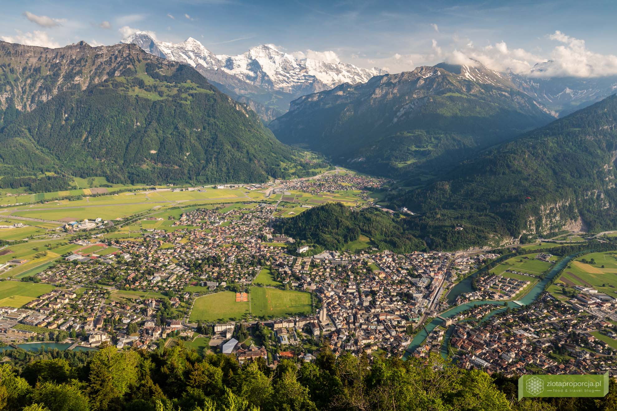 Interlaken; Szwajcaria; atrakcje Interlaken; Harder Kulm; Interlaken platforma widokowa; Interlaken punkt widokowy; 