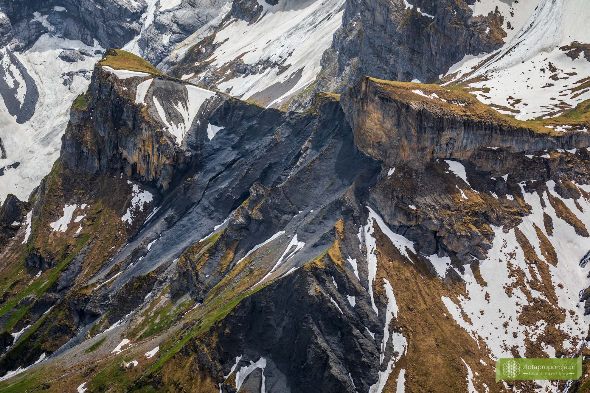Schilthorn; Jungfrau; Szwajcaria; Lauterbrunnen; Piz Gloria; Swiss Skyline; Schilthorn James Bond;