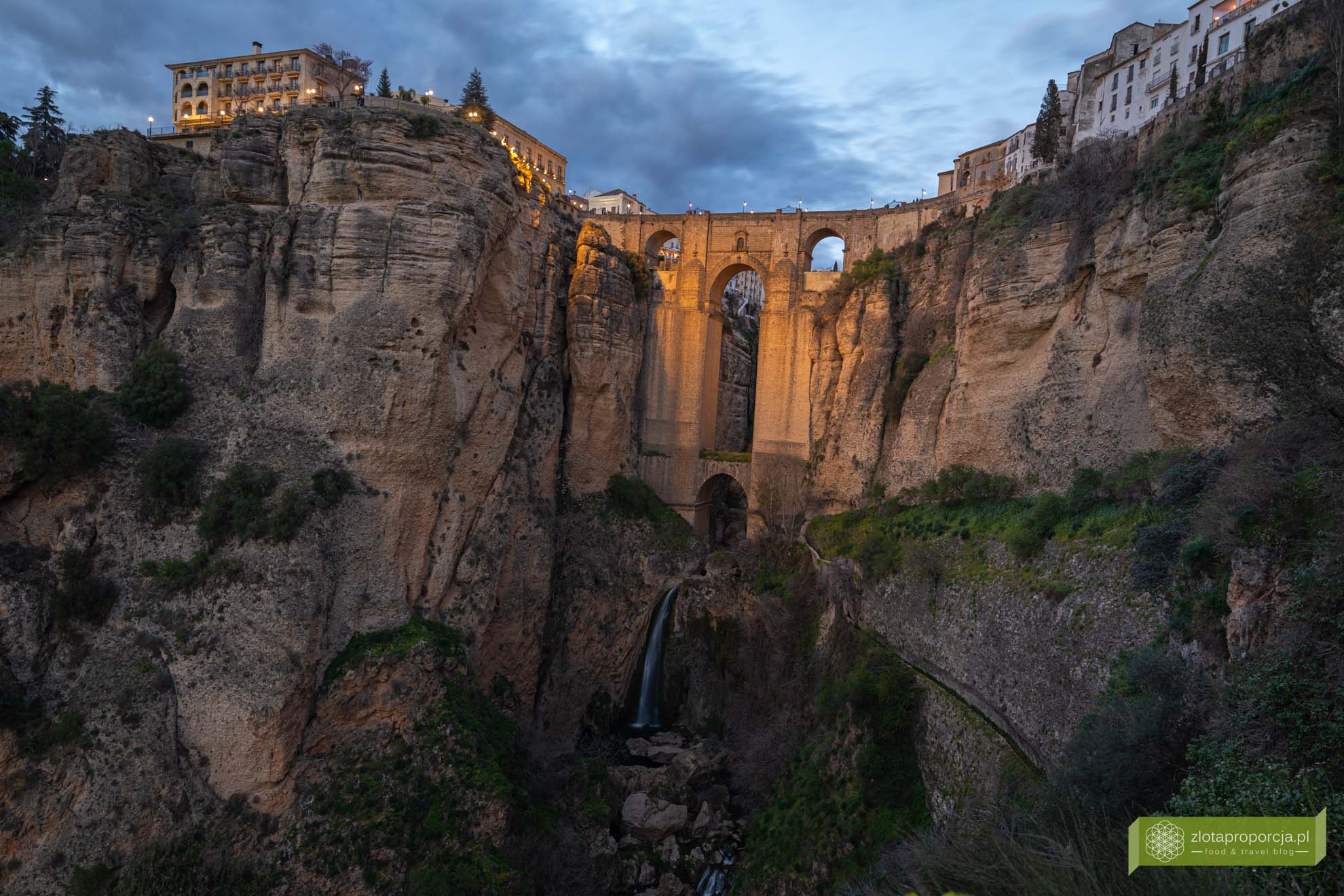 Andaluzja, Hiszpania; atrakcje Andaluzji; co zobaczyć w Andaluzji; Ronda; Ronda Andaluzja; Ronda atrakcje; Ronda co zobaczyć; Ronda most; Nowy Ronda zwiedzanie; Most Ronda;