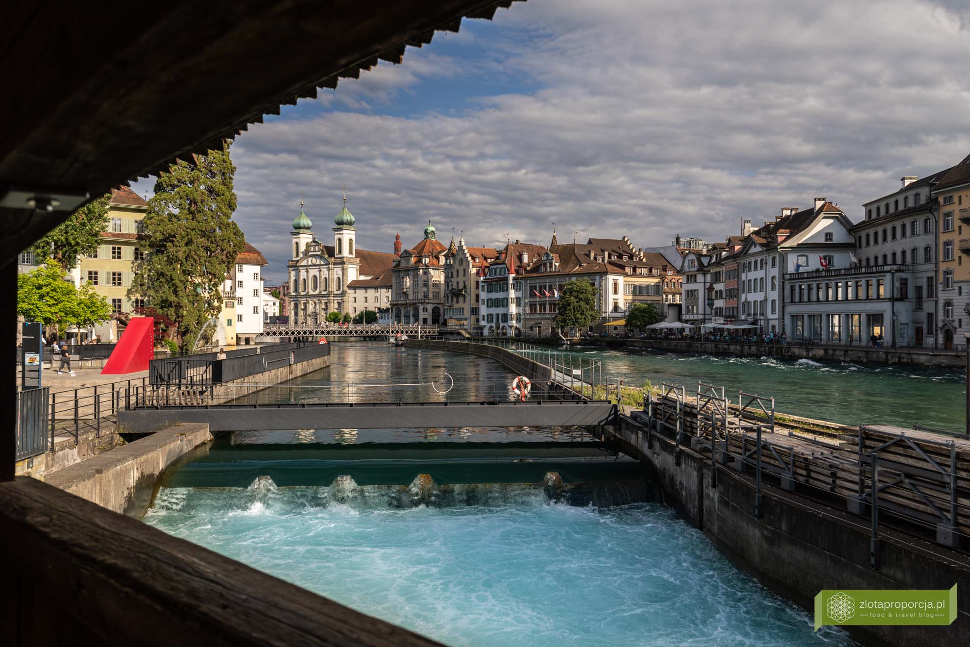 Szwajcaria; atrakcje Szwajcarii; Lucerna; atrakcje Lucerny; co zobaczyć w Lucernie; Most Plewny; Spreuerbrücke; Nadelwehr Luzern;