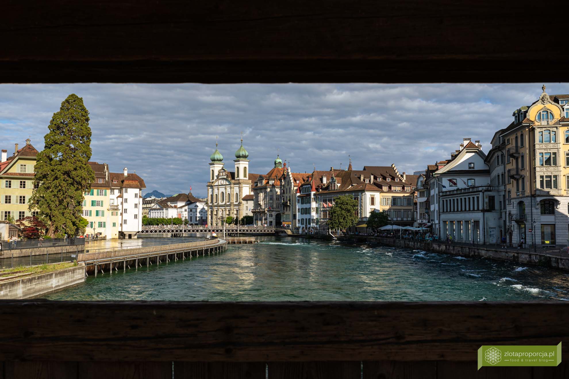 Szwajcaria; atrakcje Szwajcarii; Lucerna; atrakcje Lucerny; co zobaczyć w Lucernie; Most Plewny; Spreuerbrücke;