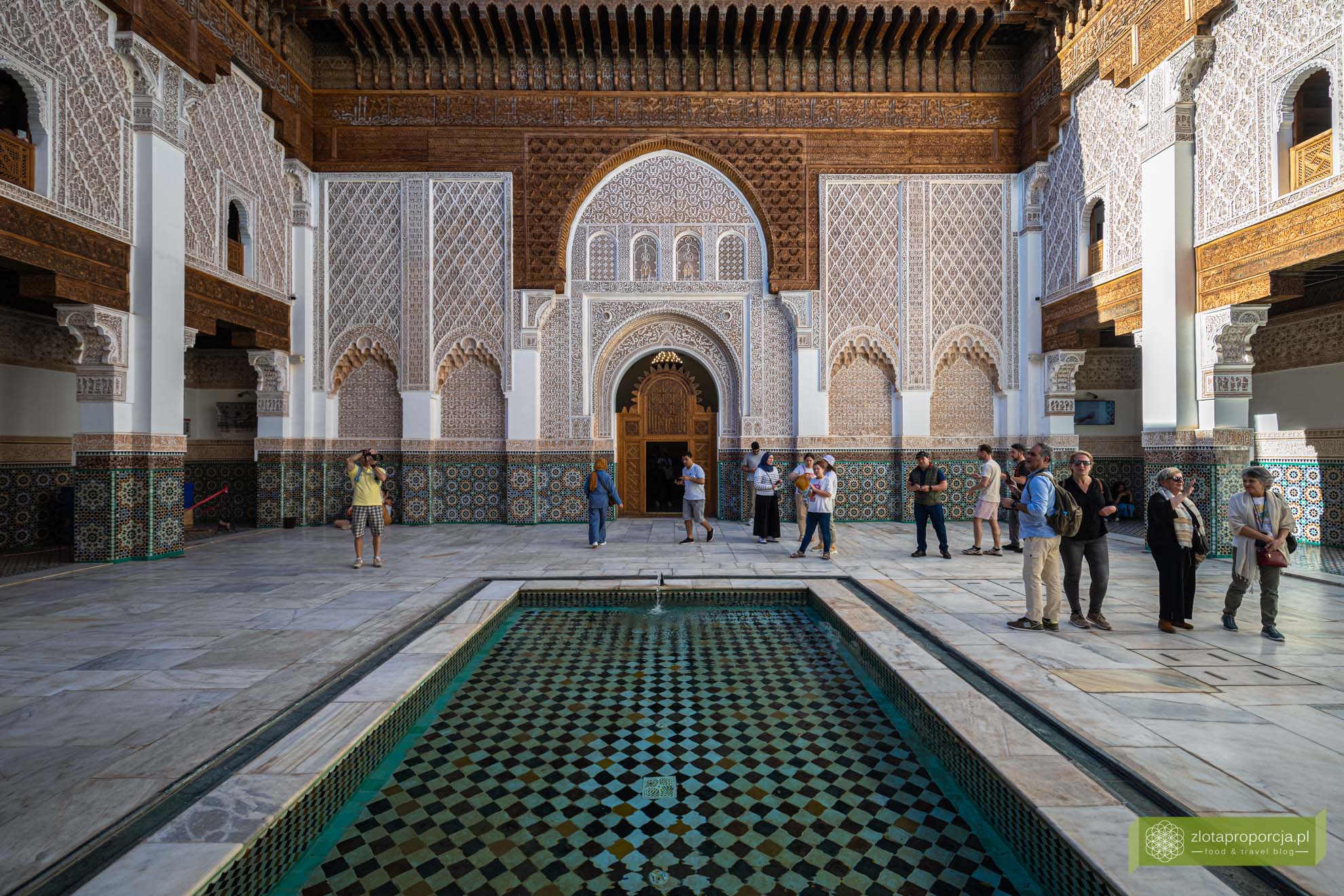 Marrakesz; medresa Marrakesz; Medresa Ben Youssef; Maroko; atrakcje Marrakesz; co zobaczyć w Marrakeszu; architektura Marrakeszu; medersa ben youssef; madrasa ben youssef;