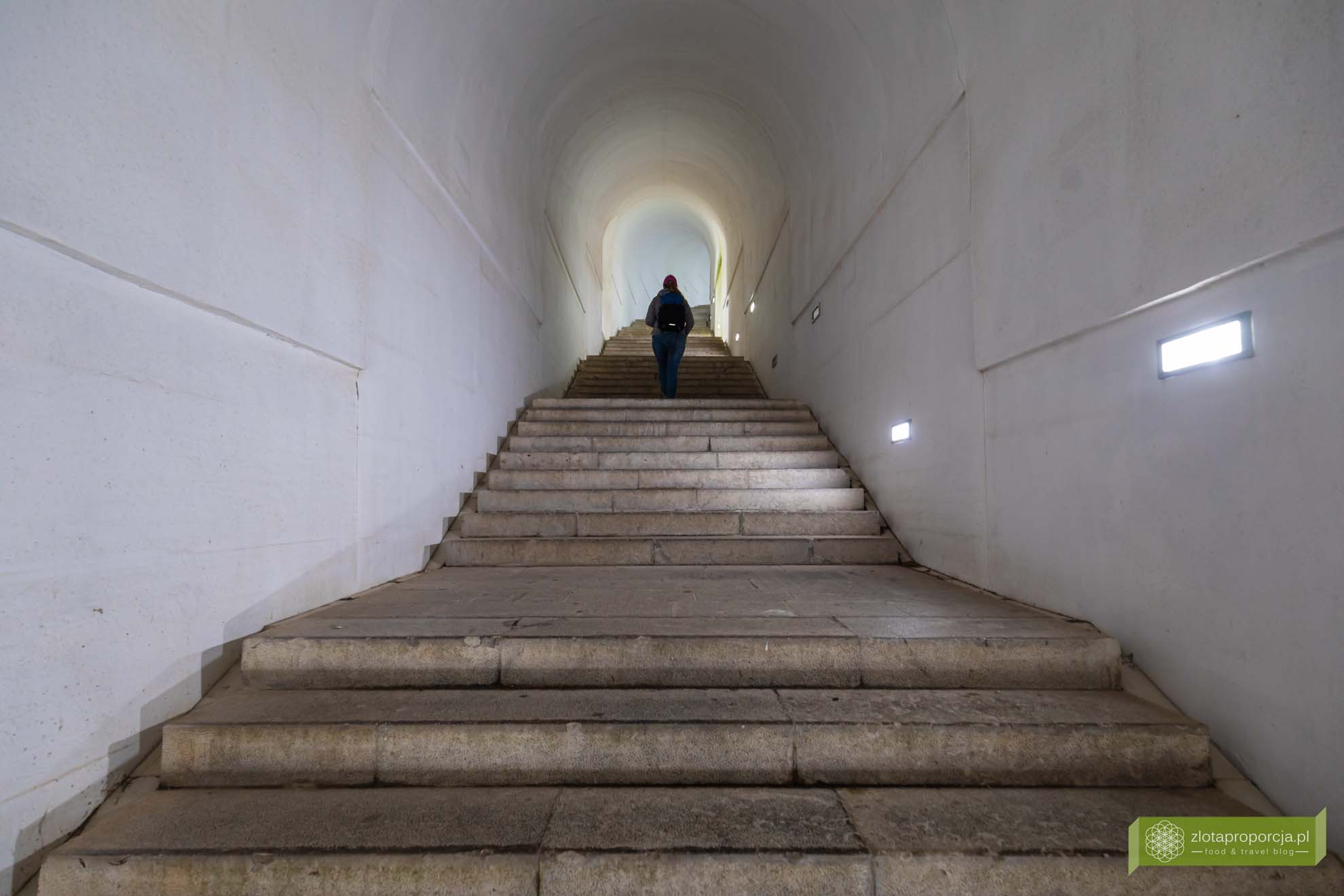 Czarnogóra; atrakcje Czarnogóry; Lovcen; Góry Lovcen; Mauzoleum Piotra II Petrowicia-Niegosza; Lovcen punkt widokowy; lovcen mauzoleum; Park Narodowy Lovćen;