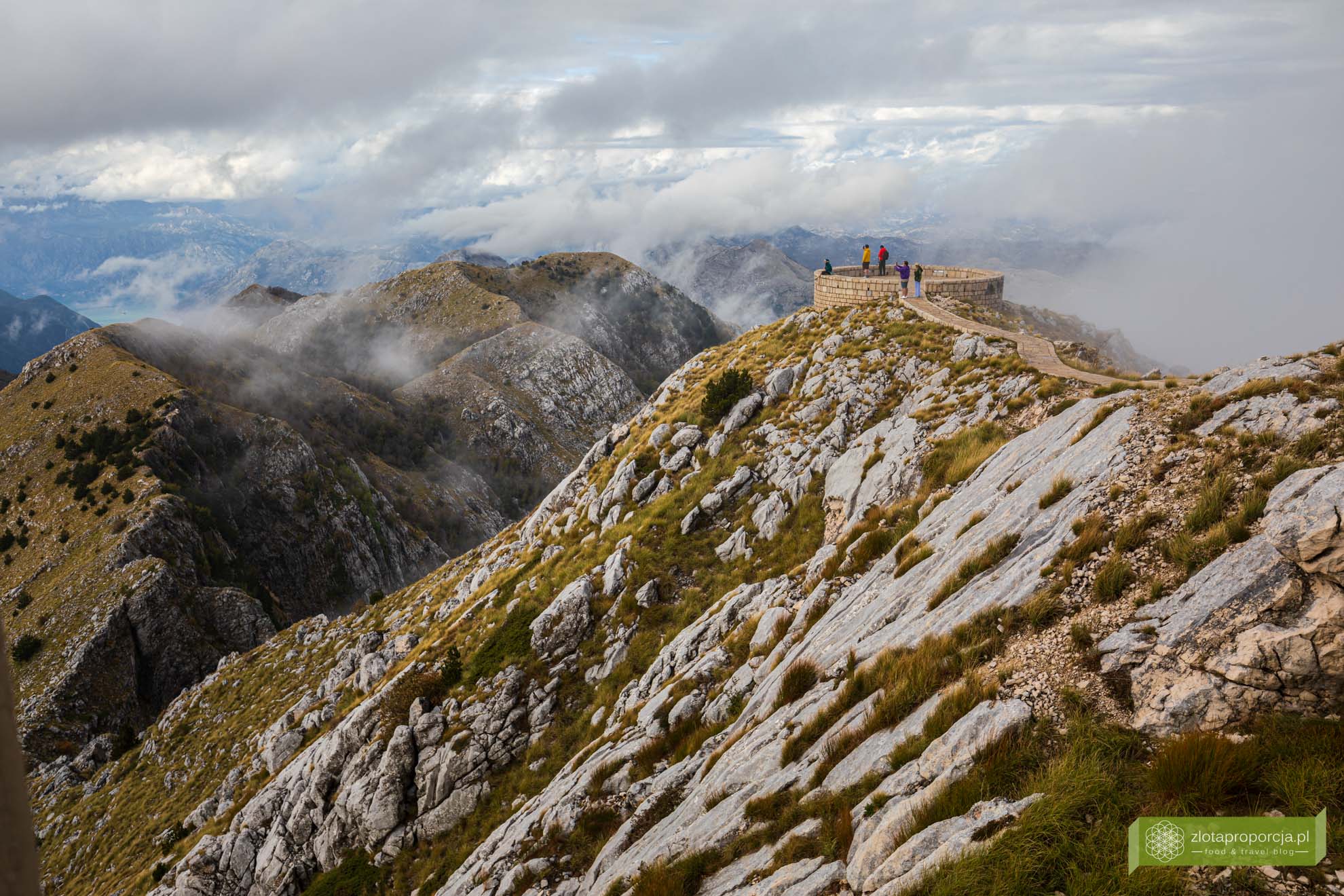 Czarnogóra; atrakcje Czarnogóry; Lovcen; Góry Lovcen; Mauzoleum Piotra II Petrowicia-Niegosza; Lovcen punkt widokowy; lovcen mauzoleum; Park Narodowy Lovćen;