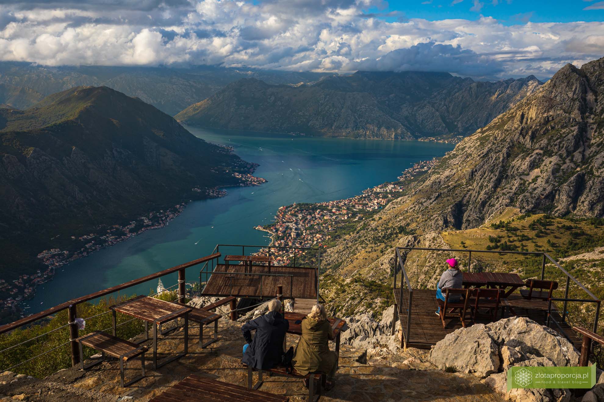 Czarnogóra; atrakcje Czarnogóry; Lovcen; Góry Lovcen; kotorskie serpentyny; droga panoramiczna P1; droga panoramiczna Kotor; droga panoramiczna P1 Czarnogóra; okolice Kotoru, Boka Kotorska; Kotor;