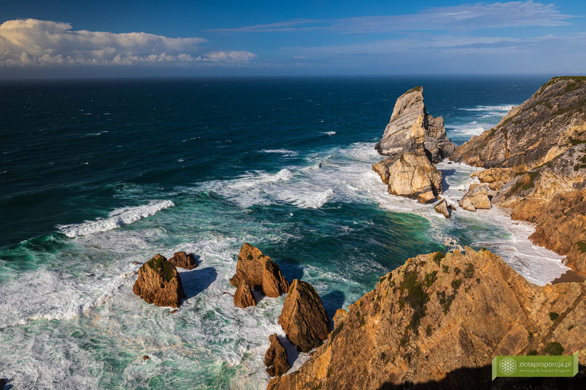 Portugalia; Cabo da Roca, okolice Lizbony; PR7 Cabo da Roca; Praia da Ursa;