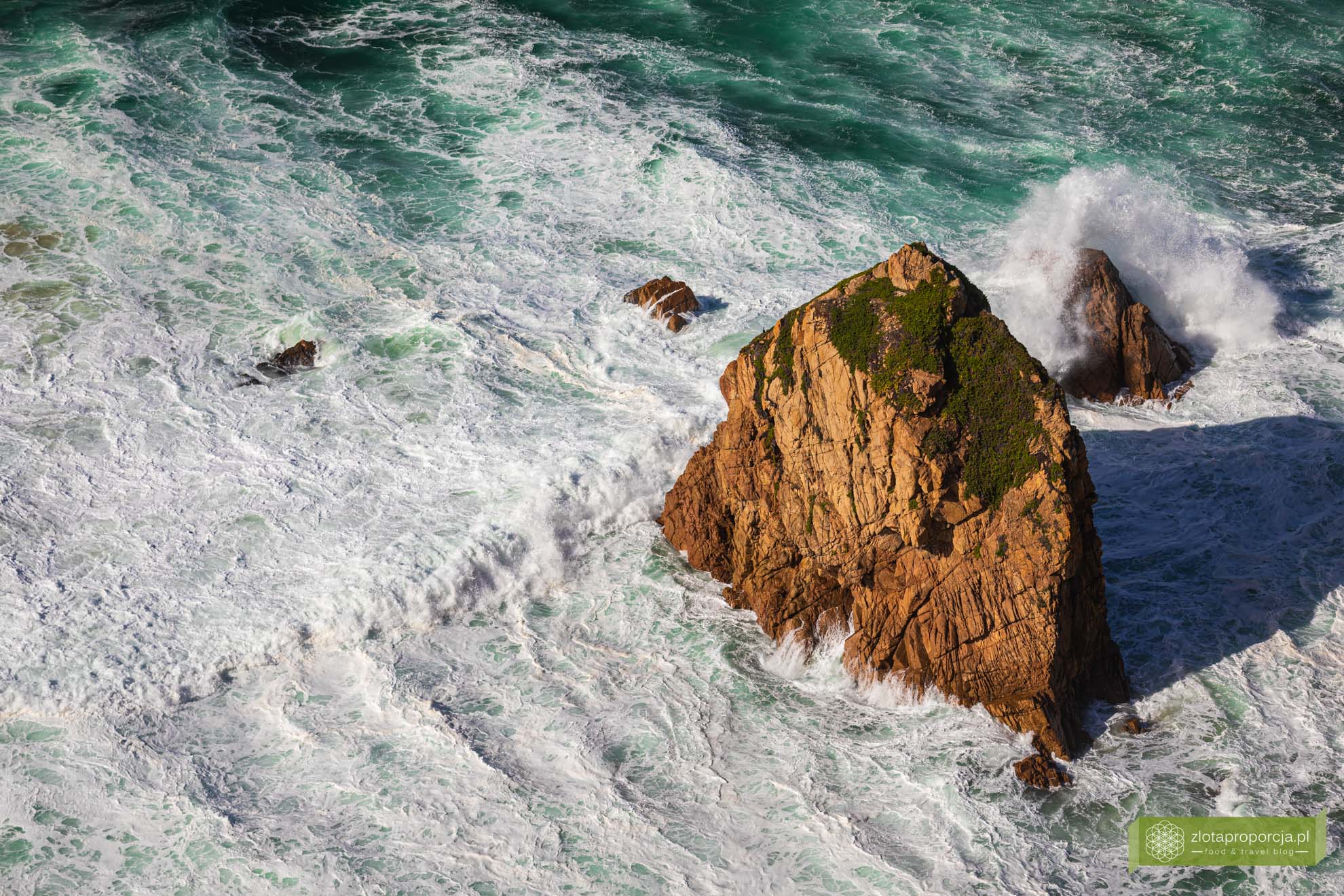 Portugalia; Cabo da Roca, okolice Lizbony; PR7 Cabo da Roca; Praia da Ursa;
