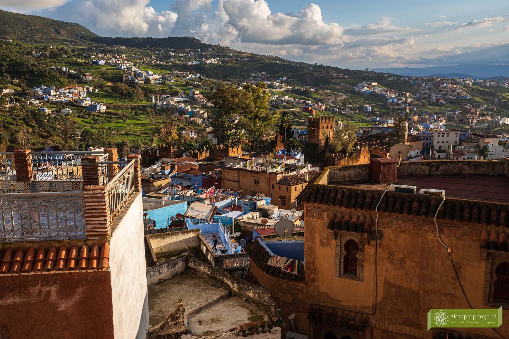 Maroko; Góry Rif; Szafszawan; niebieskie miasto Maroko; Chefchaouen; Szafszawan riad; Szafszawan riad Alhambra;